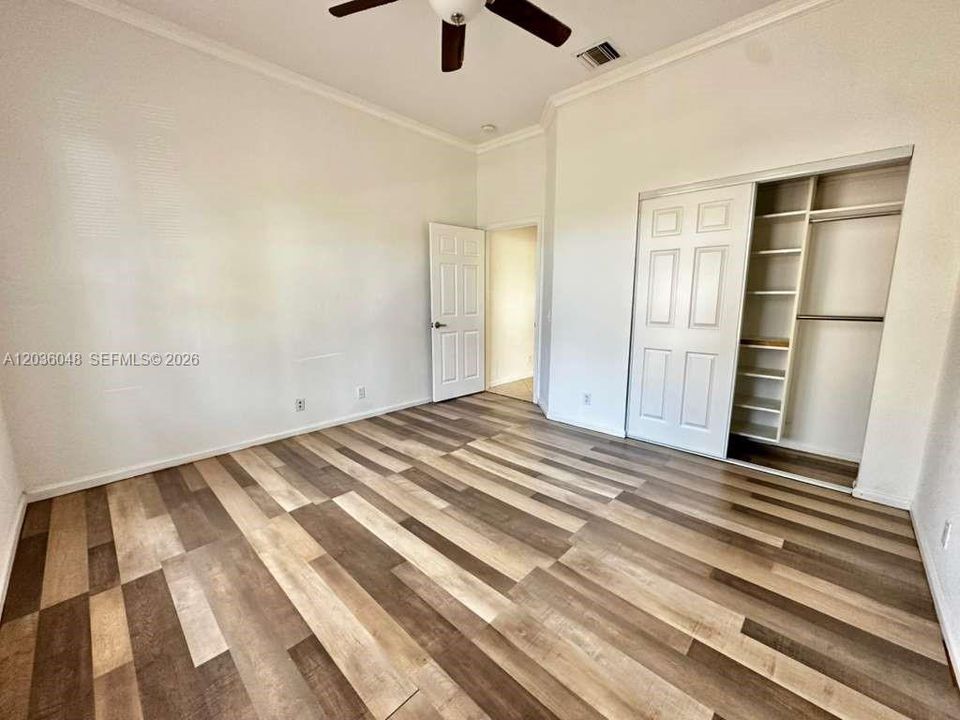 For Sale: $1,400,000 (6 beds, 4 baths, 3012 Square Feet)