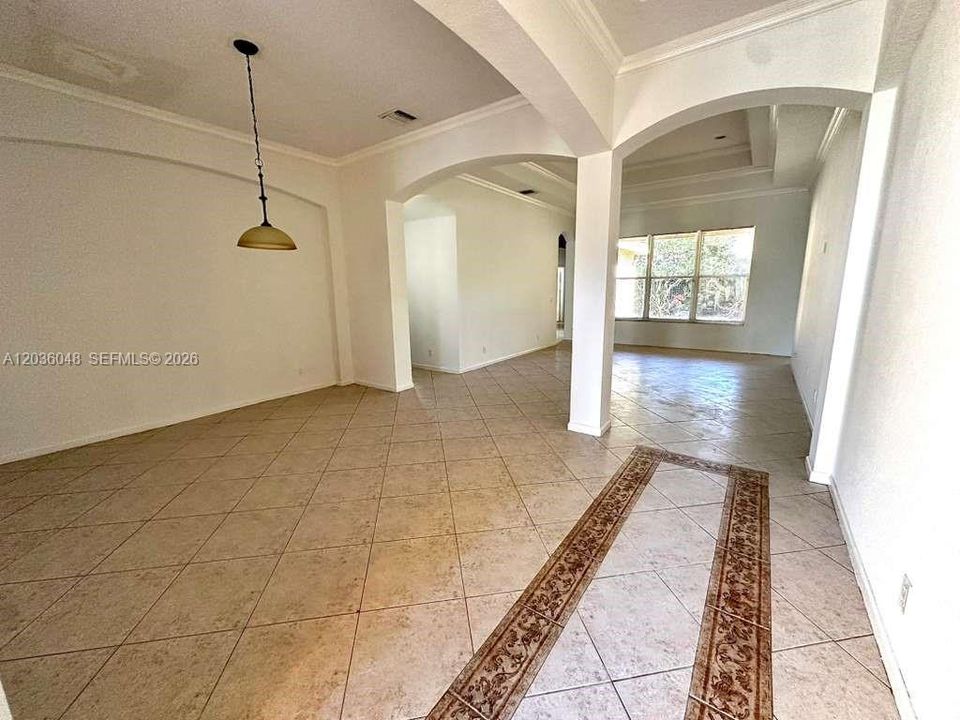 For Sale: $1,400,000 (6 beds, 4 baths, 3012 Square Feet)