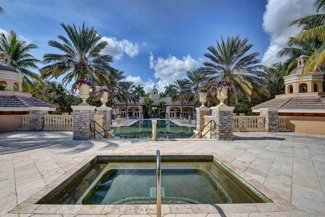 Wellington, FL House – Community Pool