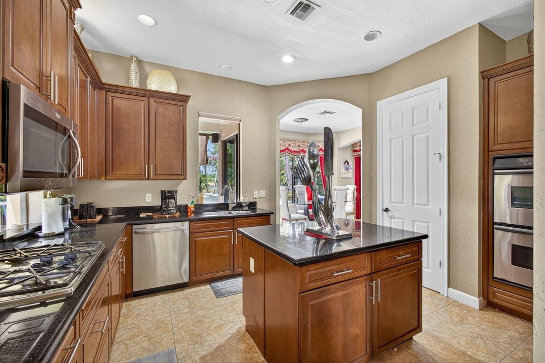 Wellington, FL House – Kitchen