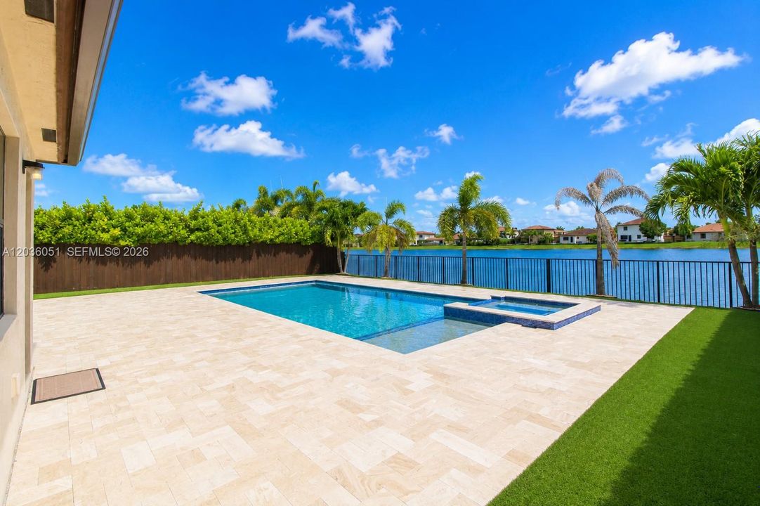 На продажу: $695,000 (4 спален, 3 ванн, 2228 Квадратных фут)