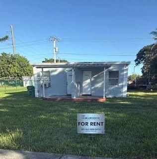 En Renta: $1,800 (2 camas, 1 baños, 4248 Pies cuadrados)