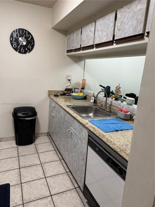 En Renta: $2,200 (2 camas, 2 baños, 900 Pies cuadrados)
