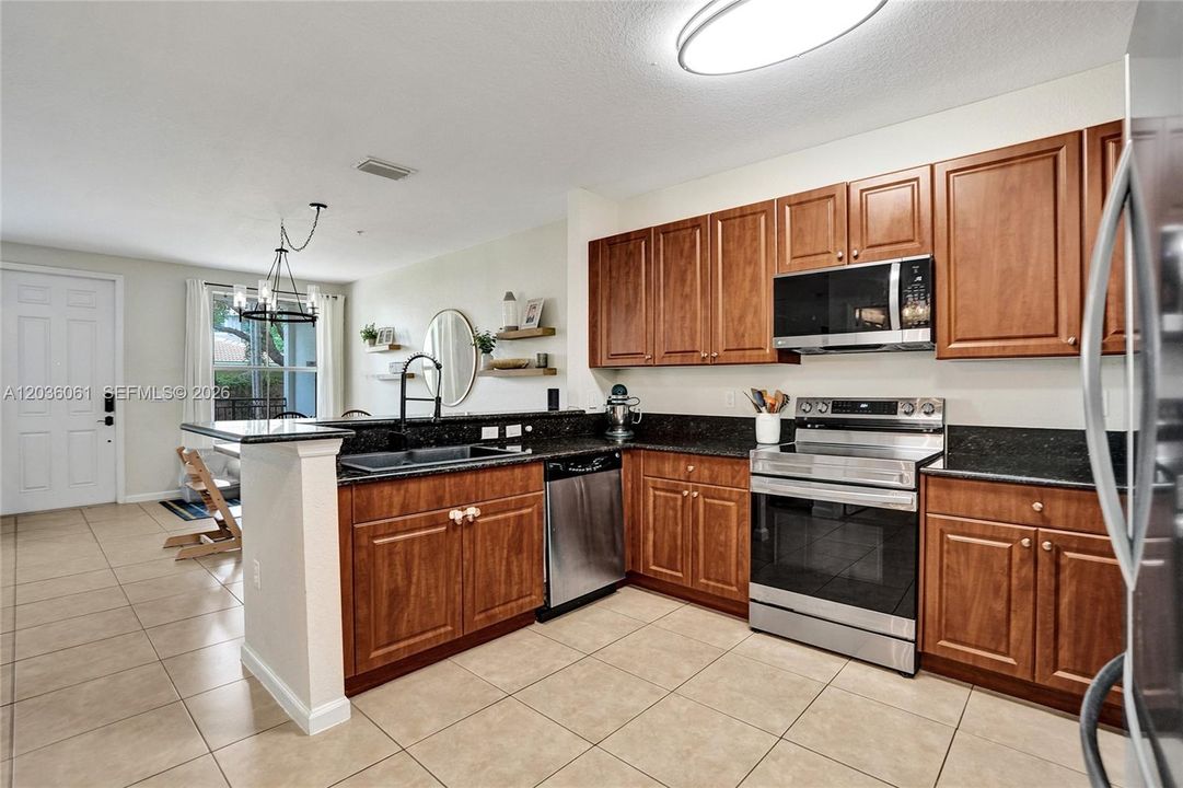 For Sale: $418,800 (3 beds, 2 baths, 1434 Square Feet)
