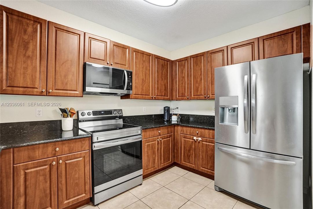 For Sale: $418,800 (3 beds, 2 baths, 1434 Square Feet)