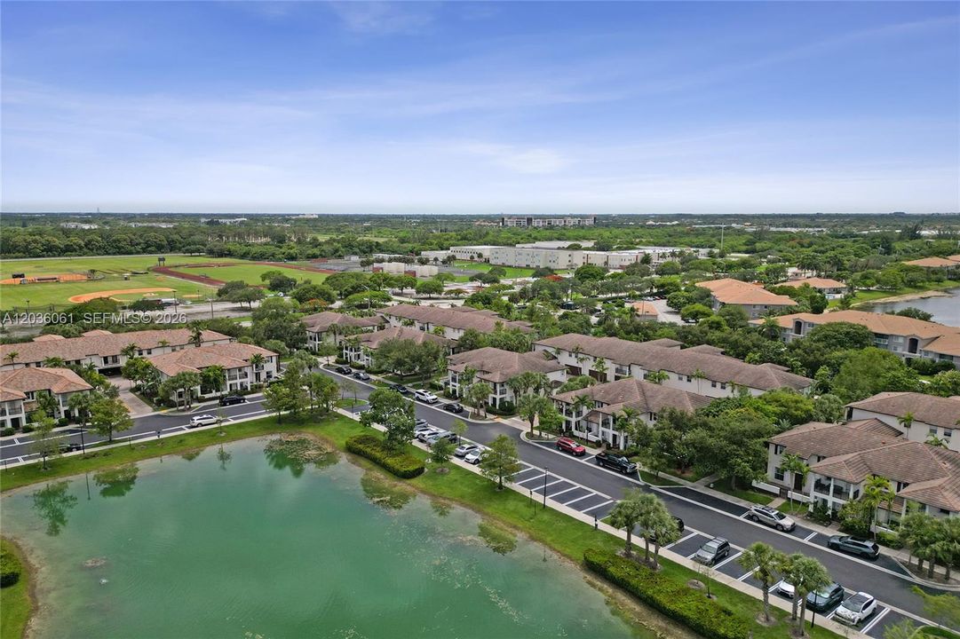 For Sale: $418,800 (3 beds, 2 baths, 1434 Square Feet)