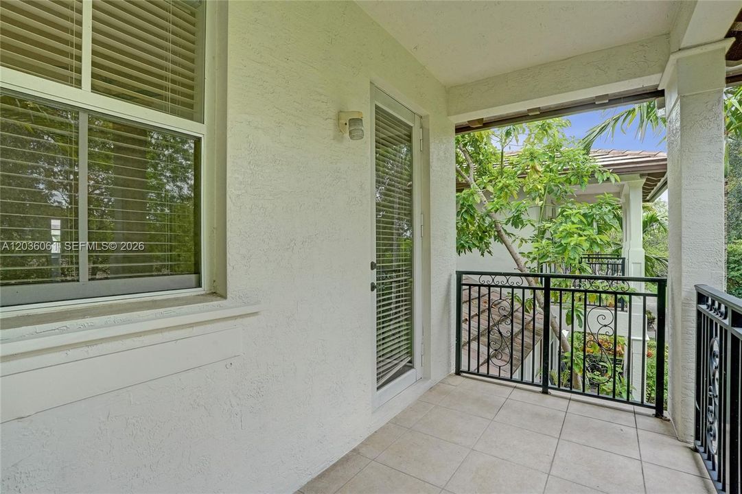For Sale: $418,800 (3 beds, 2 baths, 1434 Square Feet)