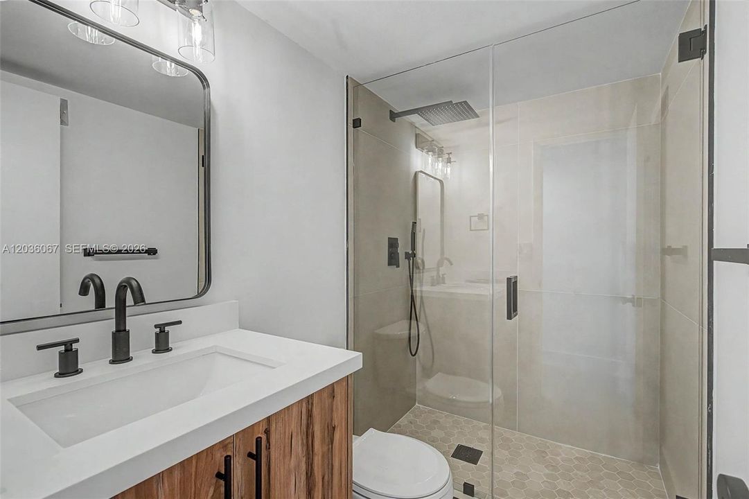 For Rent: $3,650 (2 beds, 2 baths, 1047 Square Feet)