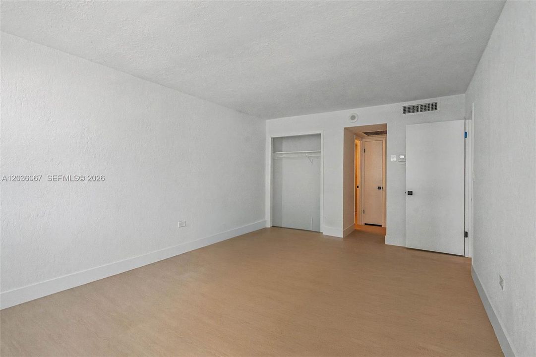 For Rent: $3,650 (2 beds, 2 baths, 1047 Square Feet)