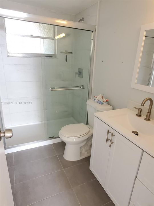 For Sale: $232,000 (1 beds, 1 baths, 799 Square Feet)