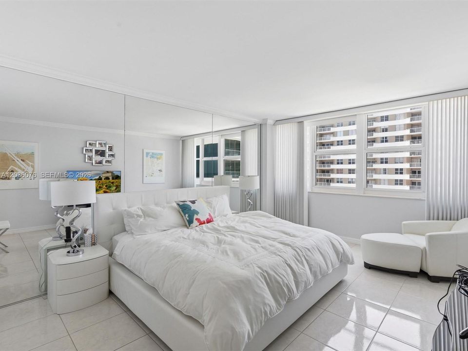 For Sale: $638,000 (2 beds, 2 baths, 1248 Square Feet)