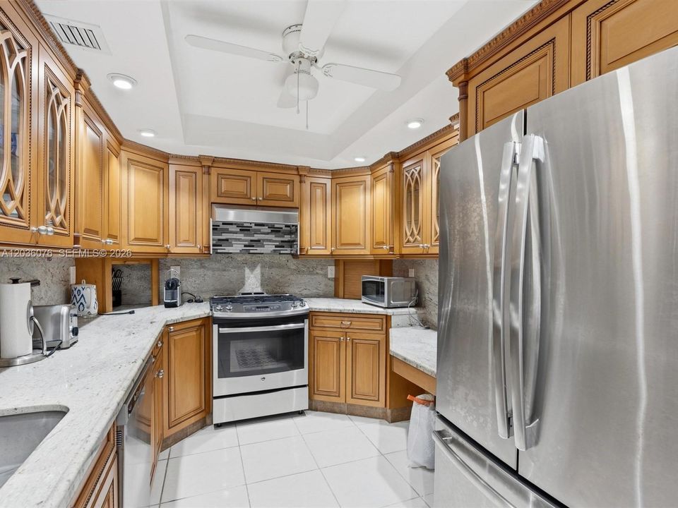 For Sale: $638,000 (2 beds, 2 baths, 1248 Square Feet)