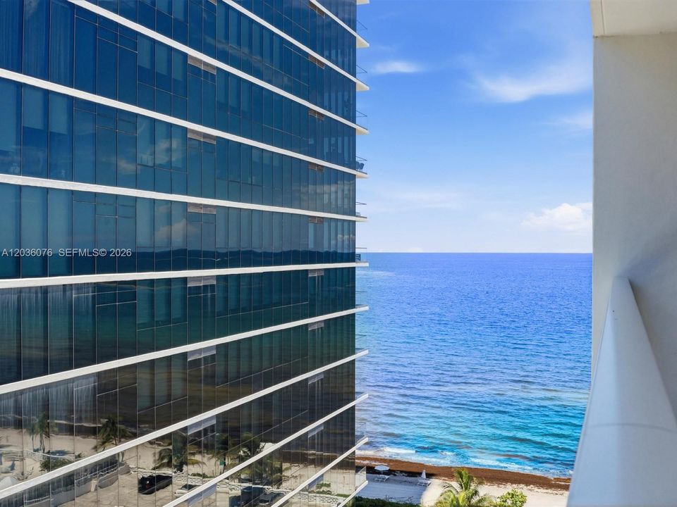 For Sale: $638,000 (2 beds, 2 baths, 1248 Square Feet)