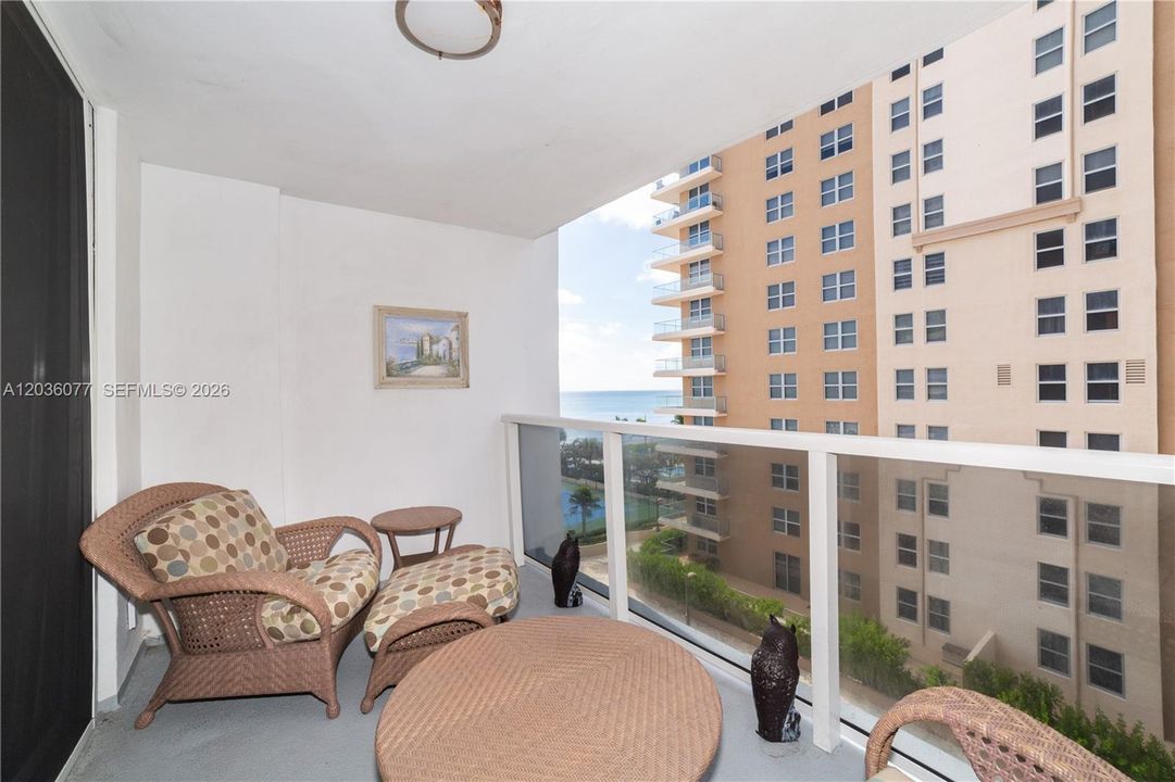 For Rent: $4,200 (2 beds, 2 baths, 1440 Square Feet)