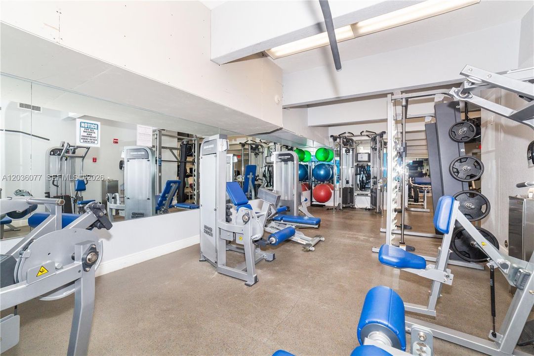 For Rent: $4,200 (2 beds, 2 baths, 1440 Square Feet)