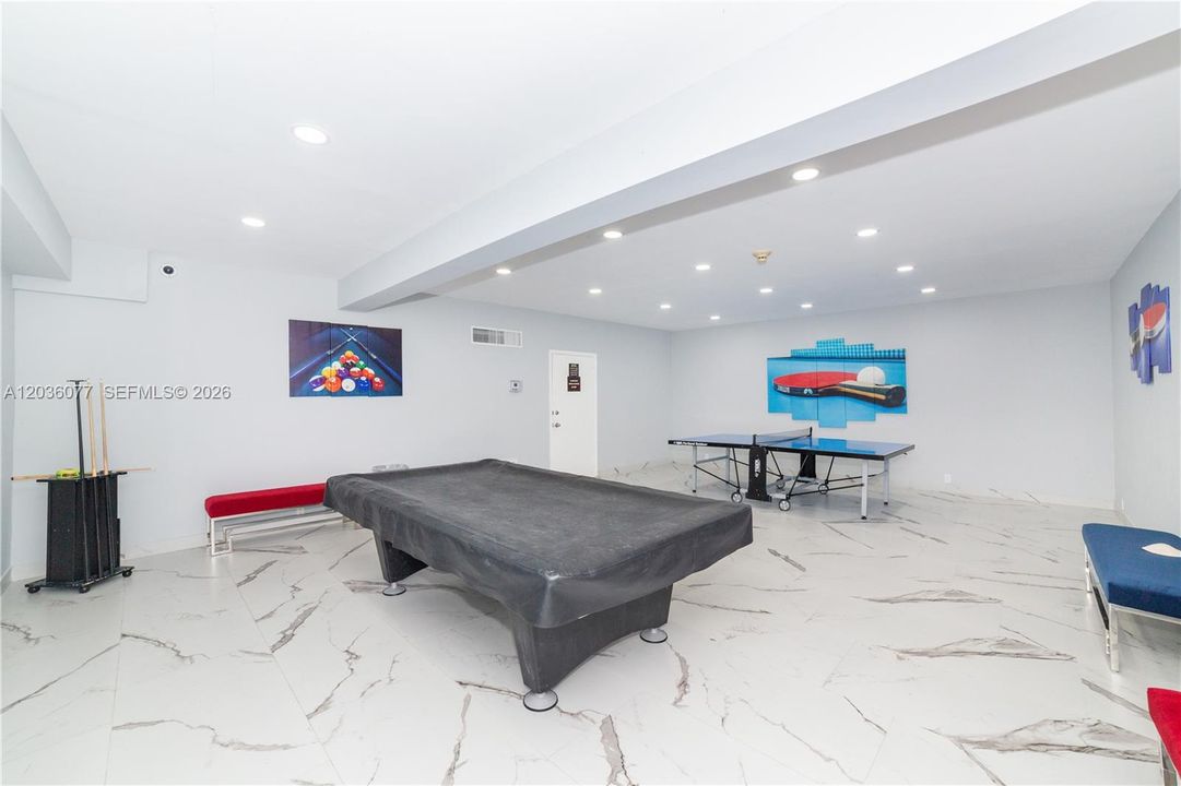 For Rent: $4,200 (2 beds, 2 baths, 1440 Square Feet)
