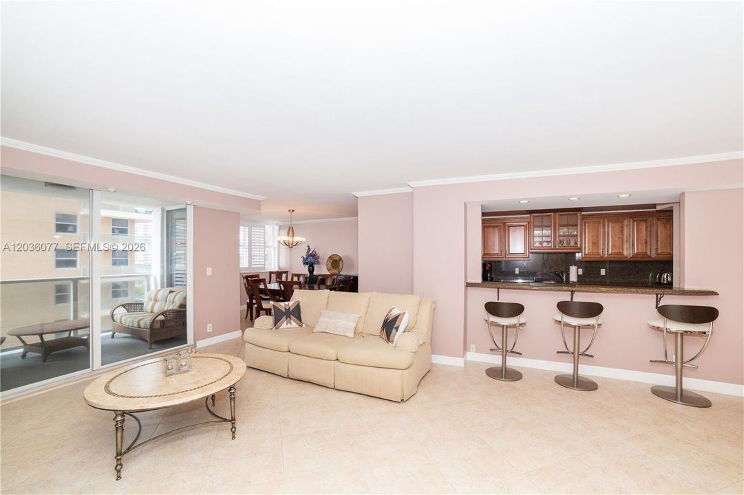 For Rent: $4,200 (2 beds, 2 baths, 1440 Square Feet)