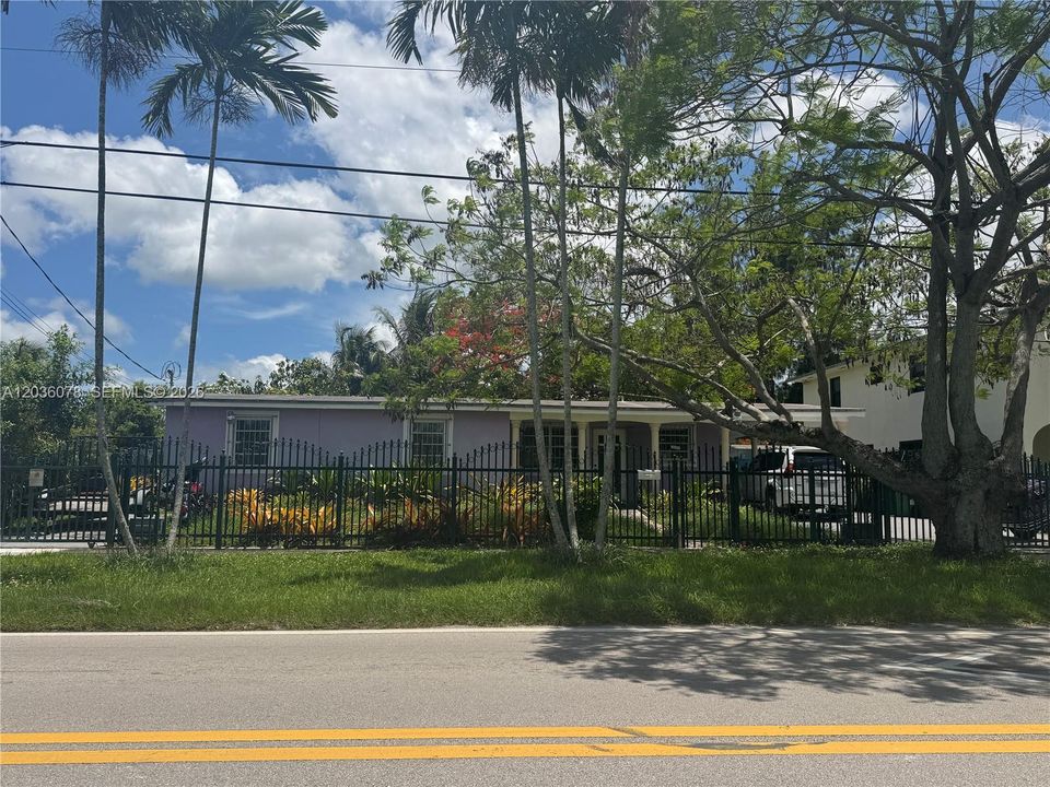 For Sale: $586,500 (3 beds, 1 baths, 1399 Square Feet)