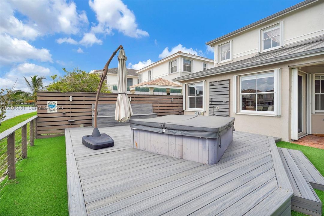 En Venta: $930,000 (4 camas, 2 baños, 2429 Pies cuadrados)