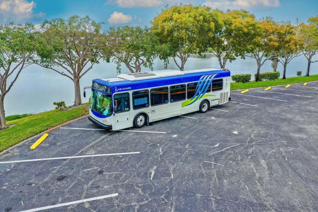 BUS WPB