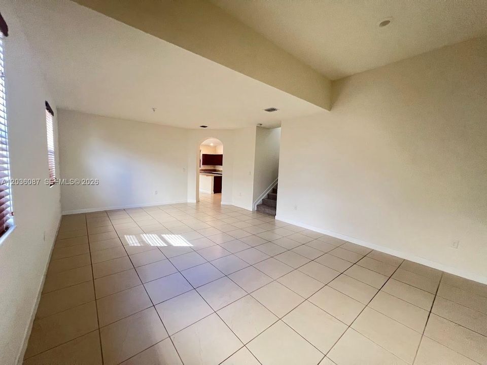 For Sale: $660,000 (5 beds, 3 baths, 3196 Square Feet)