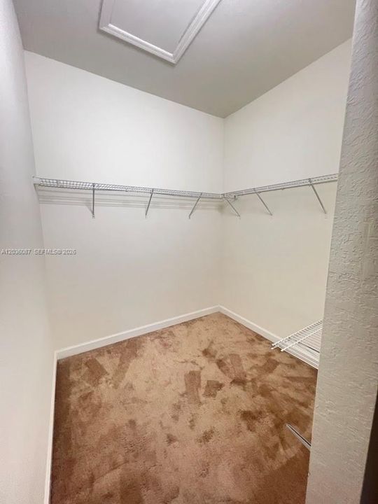For Sale: $660,000 (5 beds, 3 baths, 3196 Square Feet)