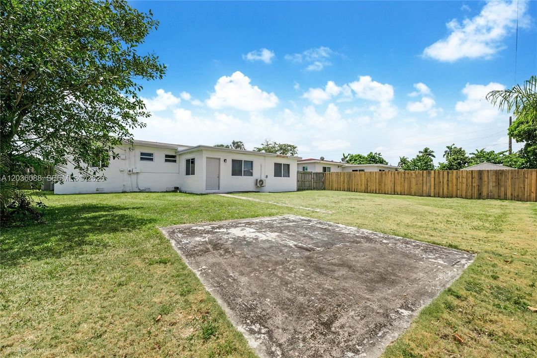 En Venta: $620,000 (4 camas, 3 baños, 1538 Pies cuadrados)