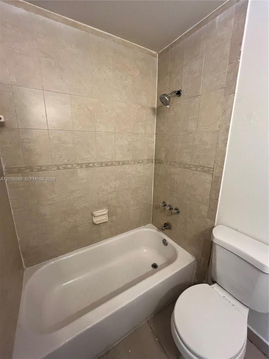 В аренду: $3,000 (3 спален, 2 ванн, 910 Квадратных фут)