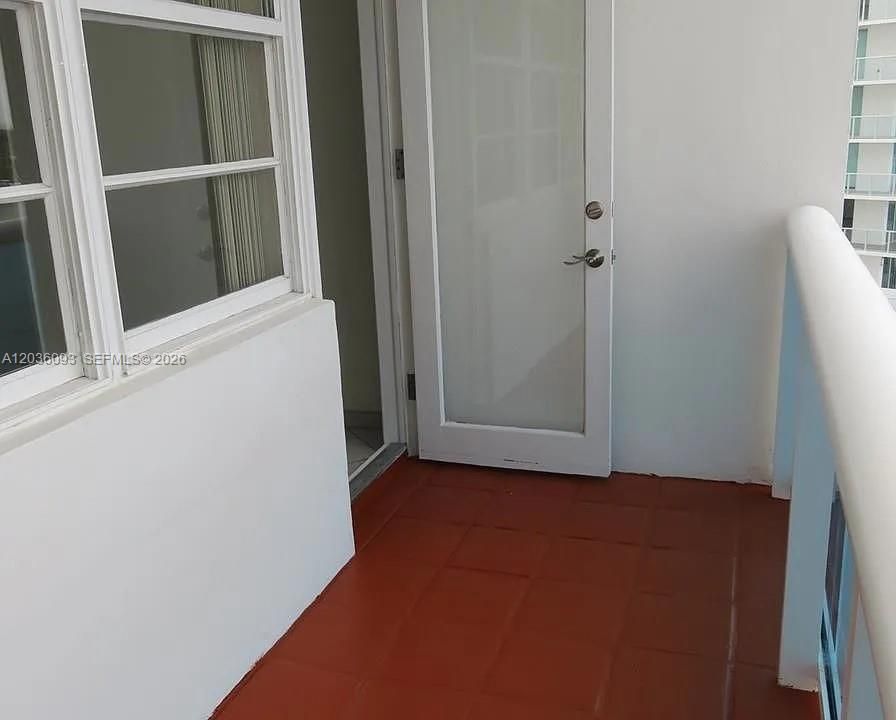 For Sale: $330,000 (2 beds, 2 baths, 1326 Square Feet)