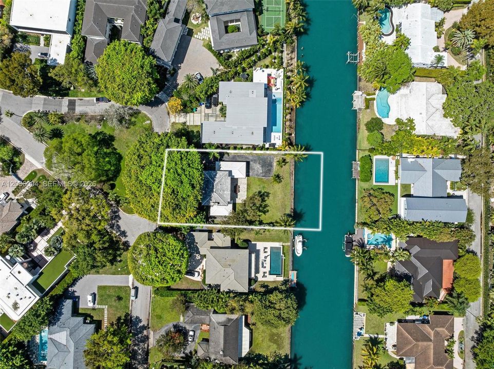 En Venta: $10,900,000 (3 camas, 2 baños, 2322 Pies cuadrados)