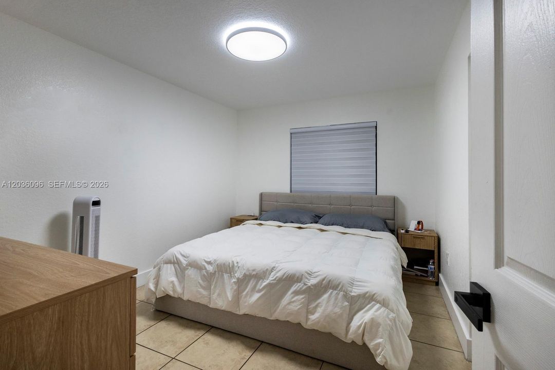En Venta: $540,000 (4 camas, 2 baños, 1444 Pies cuadrados)
