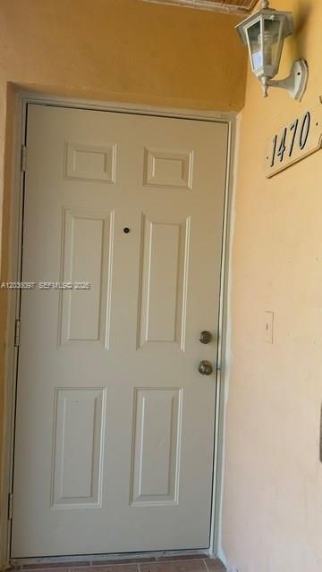 DOOR ENTRANCE 1470