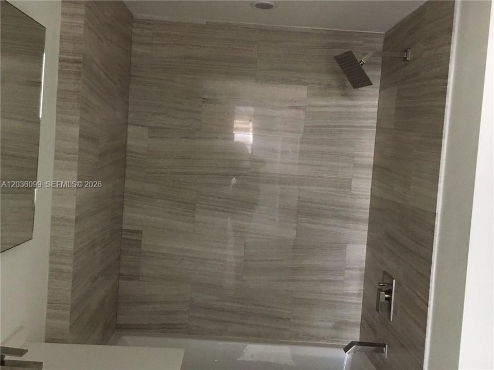 В аренду: $2,950 (1 спален, 1 ванн, 644 Квадратных фут)
