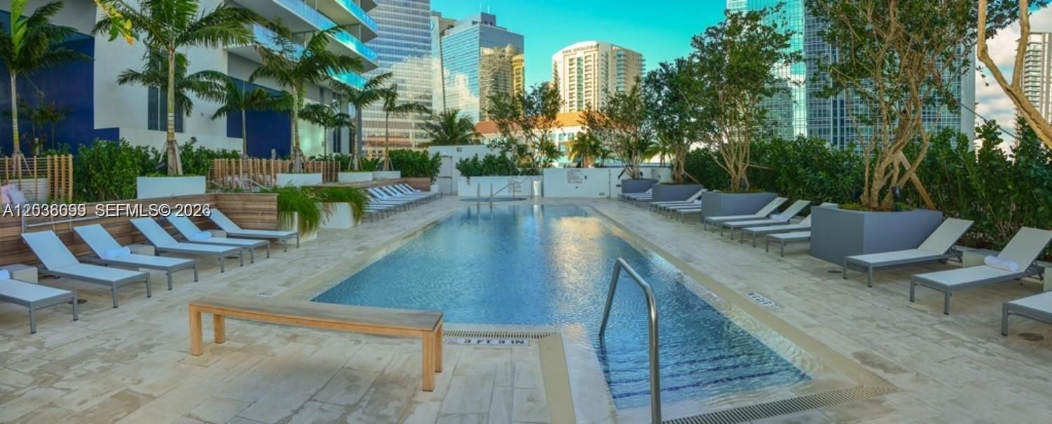 В аренду: $2,950 (1 спален, 1 ванн, 644 Квадратных фут)