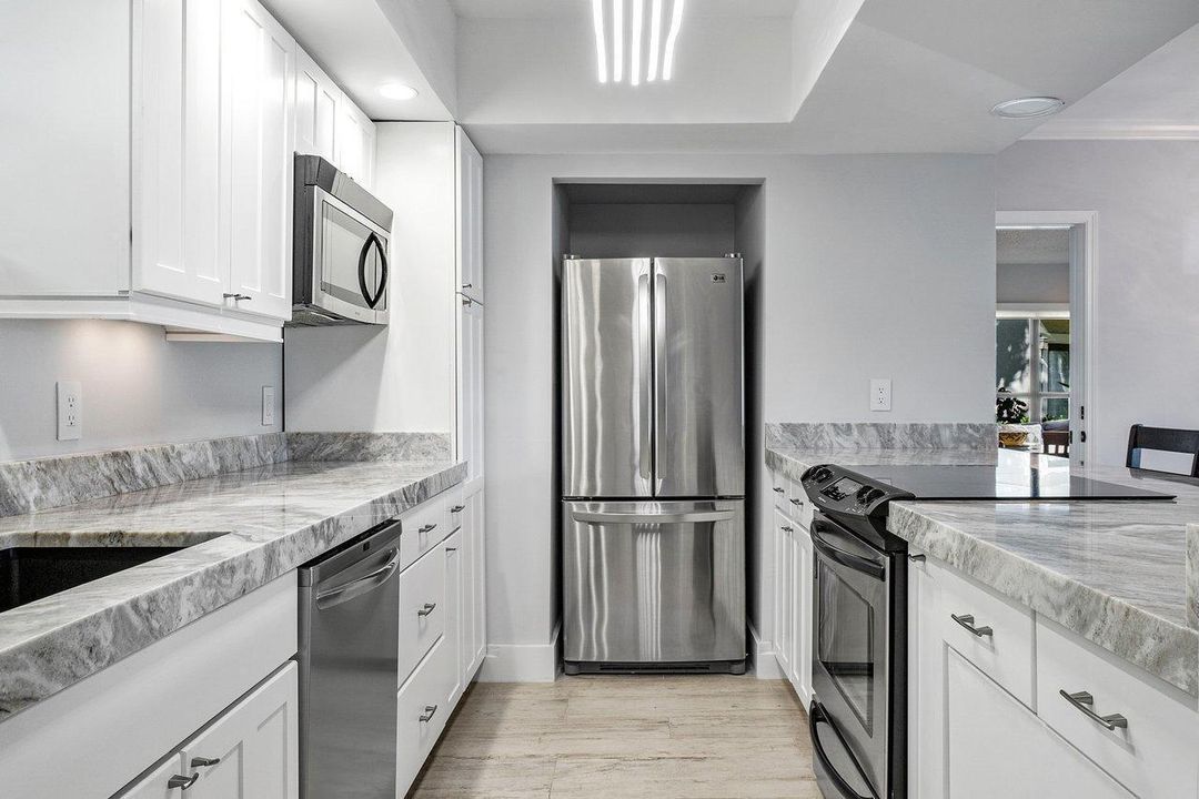 008-11863WimbledonCircle-Wellington-FL-3