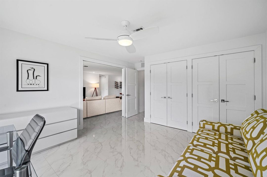 Guest Bedroom/Den