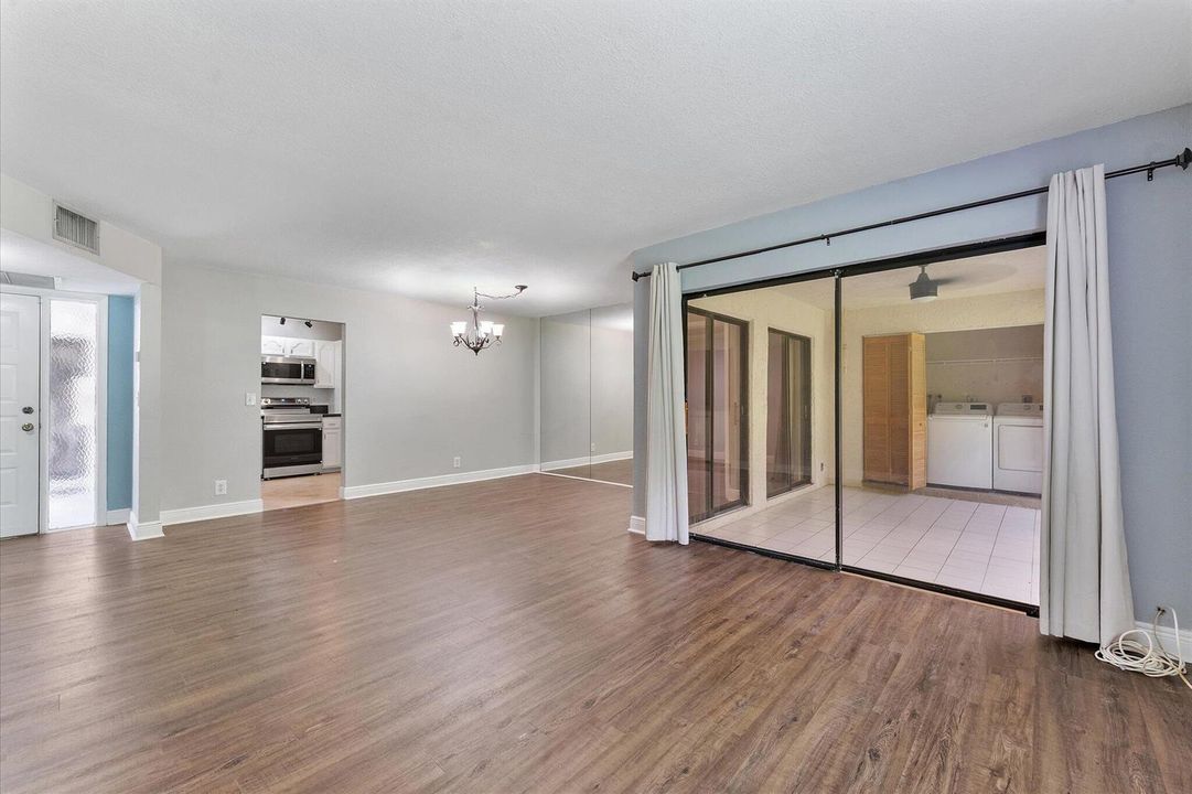 05-3873 NW 35th St #1505_005