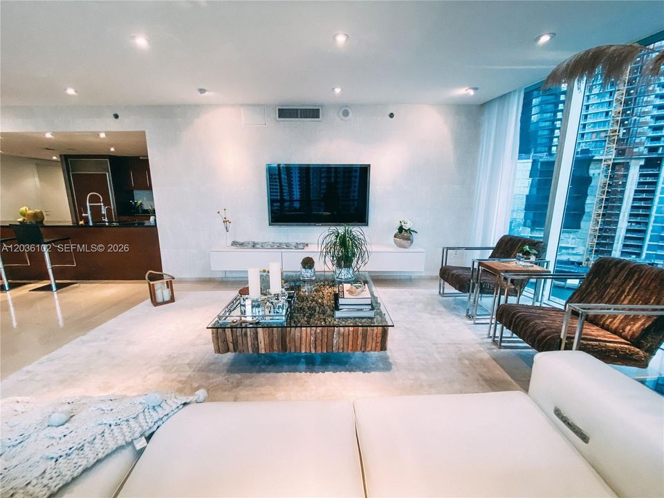 En Venta: $1,800,000 (3 camas, 2 baños, 1977 Pies cuadrados)
