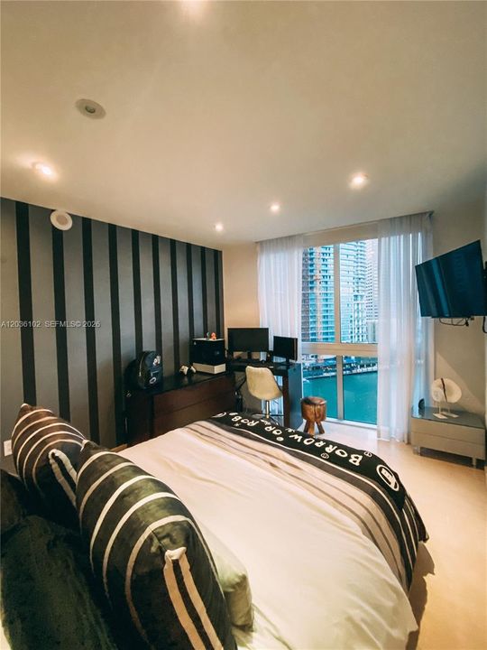 En Venta: $1,800,000 (3 camas, 2 baños, 1977 Pies cuadrados)