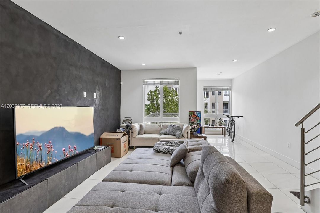 En Venta: $549,900 (3 camas, 2 baños, 1689 Pies cuadrados)