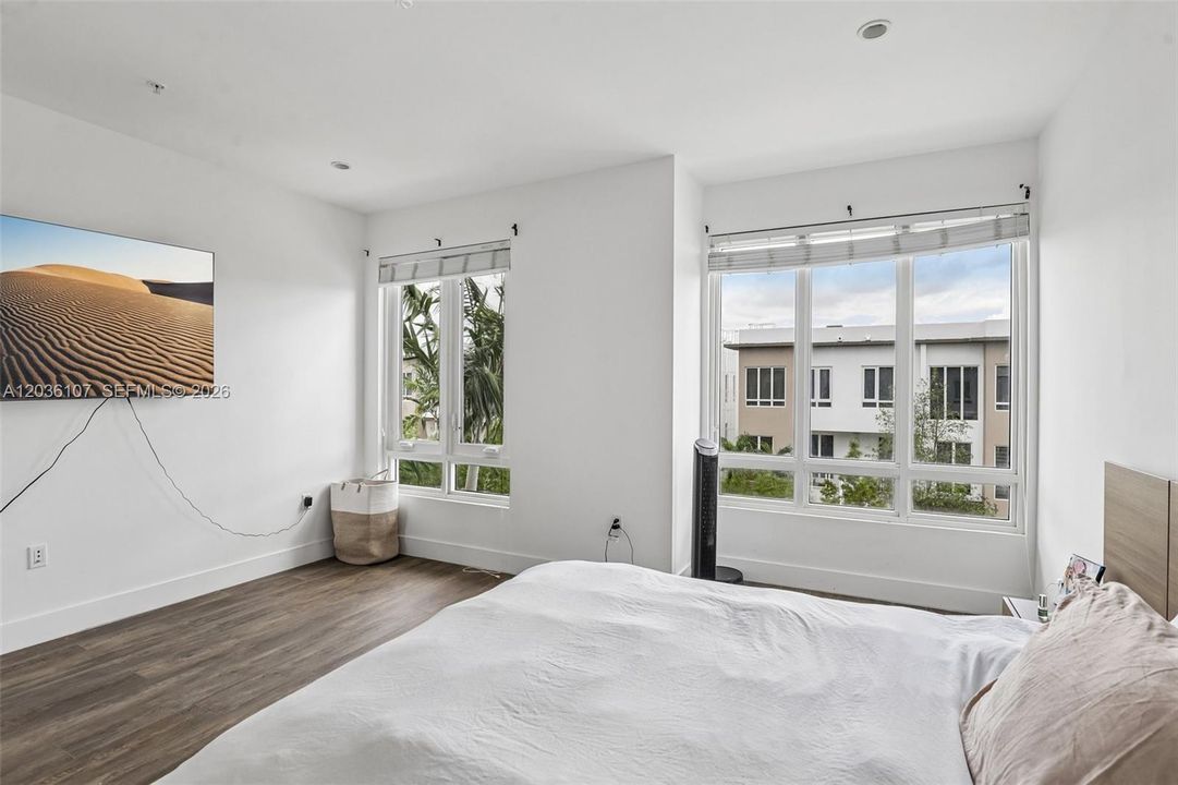 En Venta: $549,900 (3 camas, 2 baños, 1689 Pies cuadrados)