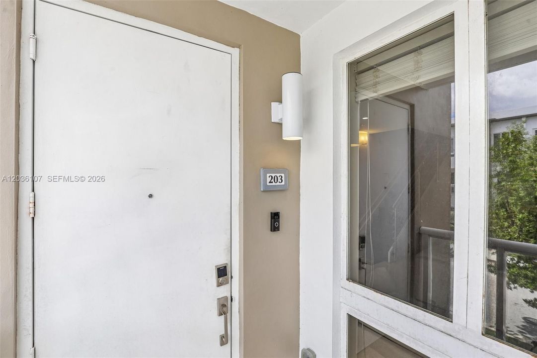 En Venta: $549,900 (3 camas, 2 baños, 1689 Pies cuadrados)