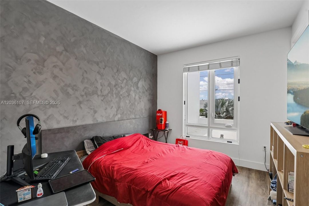 En Venta: $549,900 (3 camas, 2 baños, 1689 Pies cuadrados)