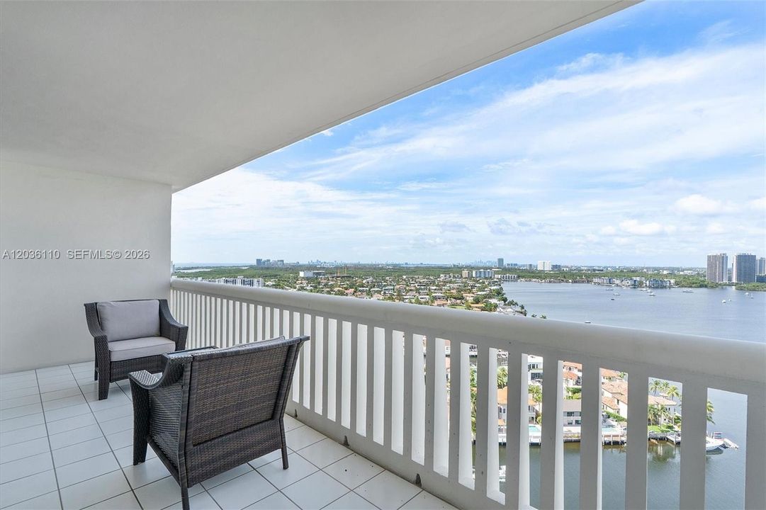 For Sale: $669,000 (3 beds, 2 baths, 1520 Square Feet)