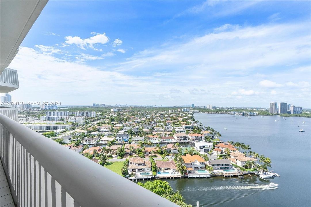 For Sale: $669,000 (3 beds, 2 baths, 1520 Square Feet)