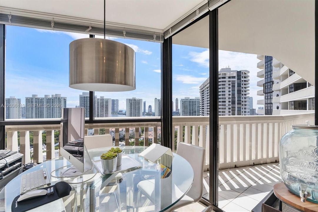 For Sale: $669,000 (3 beds, 2 baths, 1520 Square Feet)