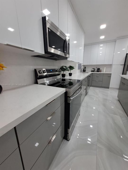 En Renta: $4,600 (3 camas, 2 baños, 1704 Pies cuadrados)