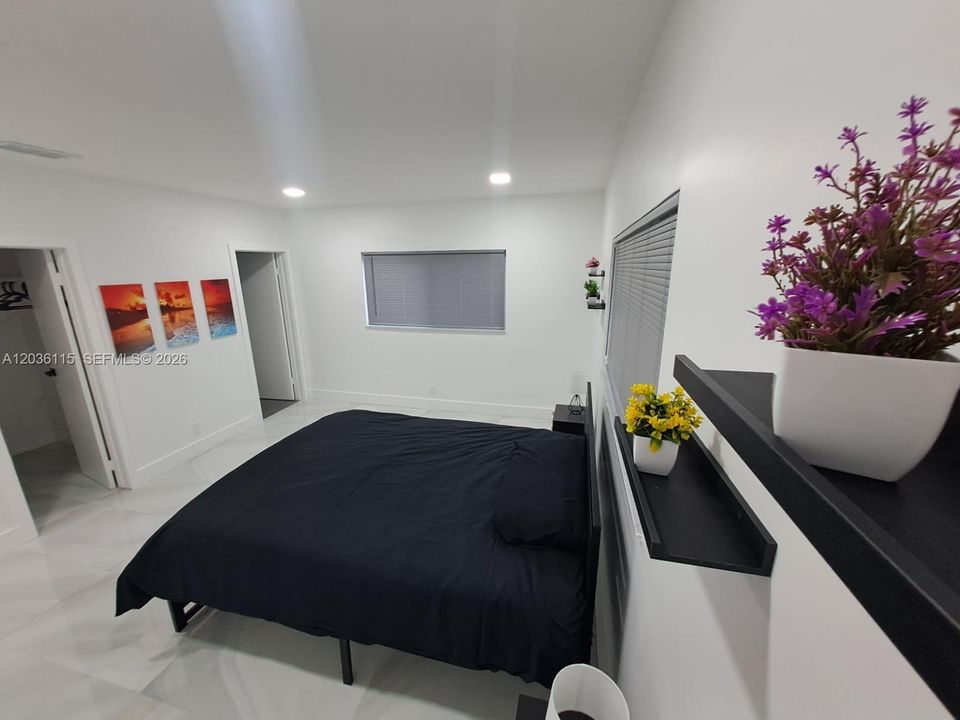 En Renta: $4,600 (3 camas, 2 baños, 1704 Pies cuadrados)
