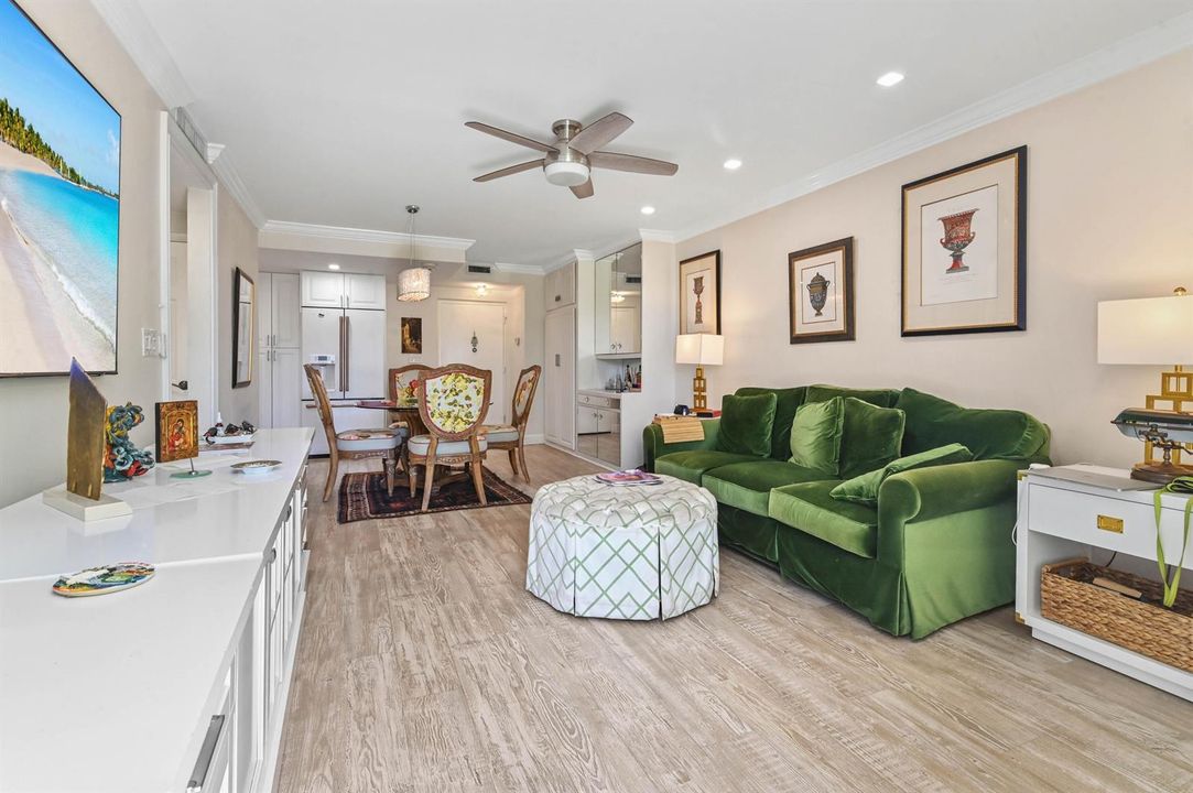 13 Living room 02