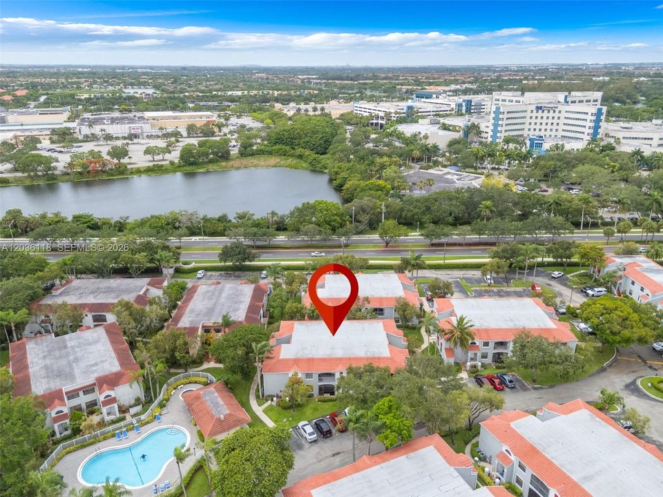 En Venta: $320,000 (2 camas, 2 baños, 1000 Pies cuadrados)